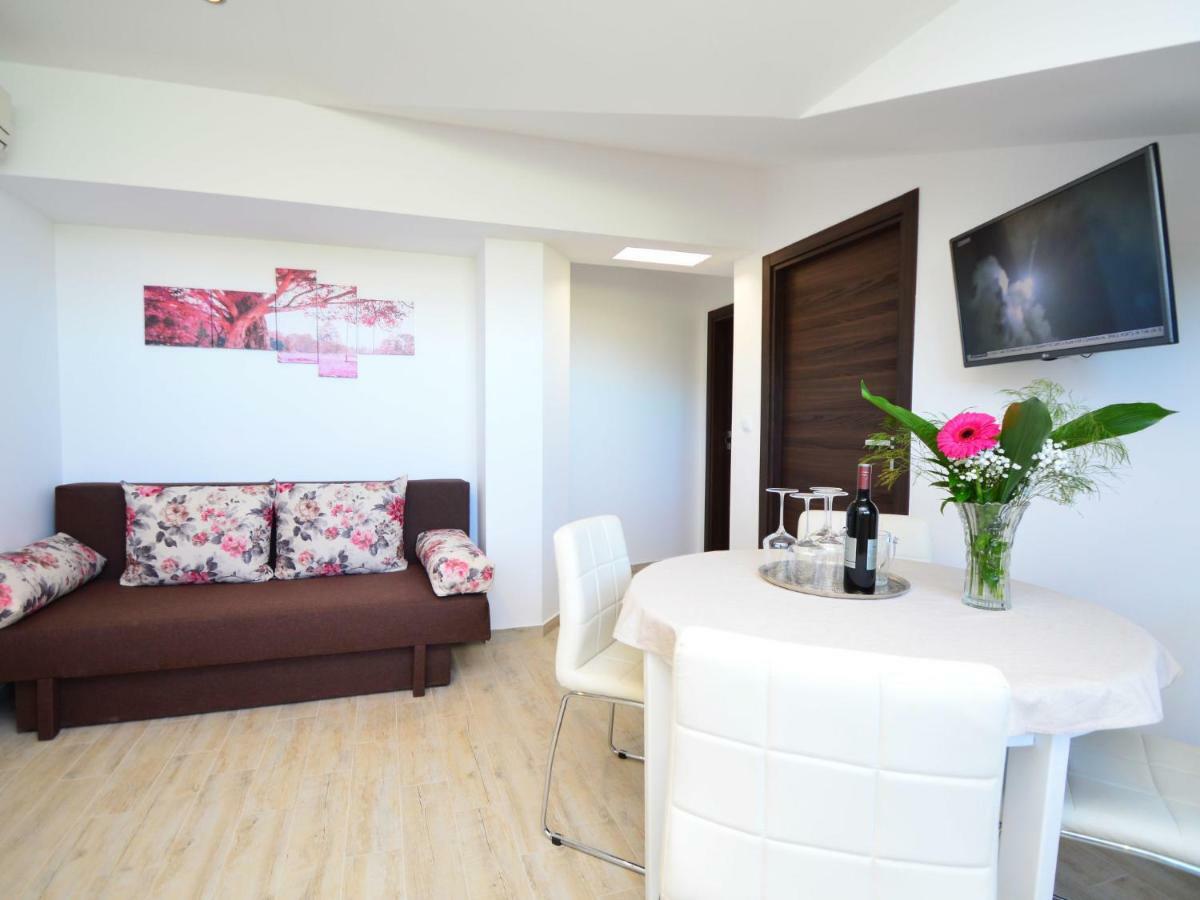 Apartment Rina-3 By Interhome Vodice Exterior foto